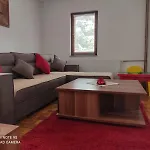 Vikend Kuca Libertas * Sisava