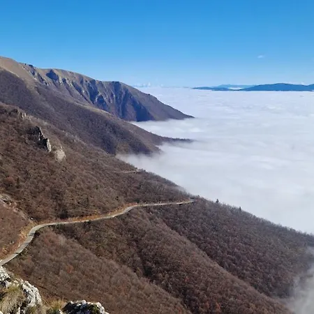 Διαμέρισμα Vikend Kuca Libertas *