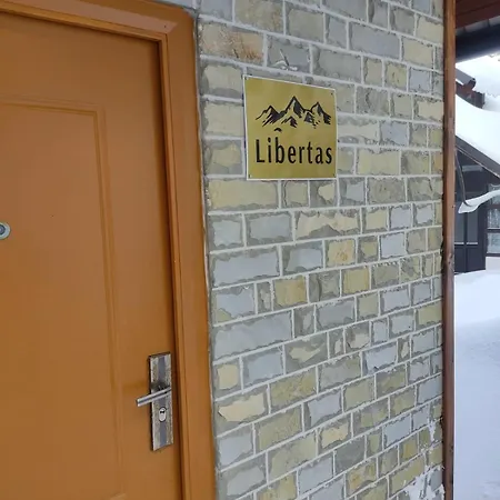 Vikend Kuca Libertas アパート *